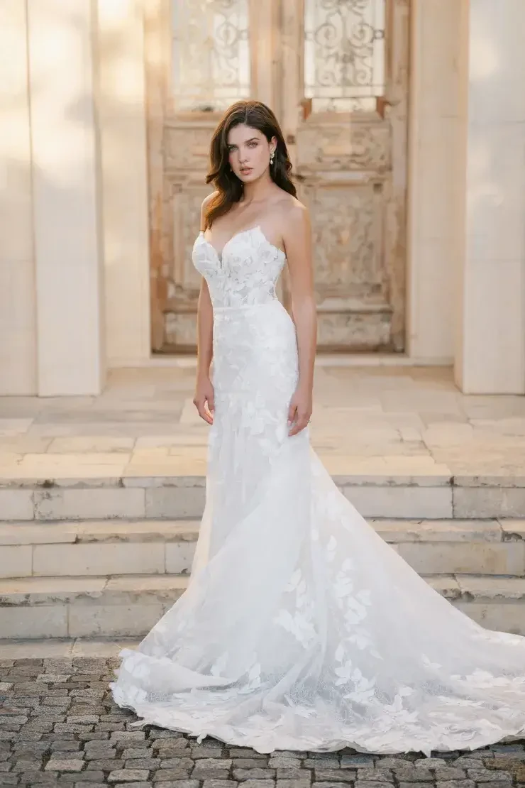 Allure Bridals Style #A1401