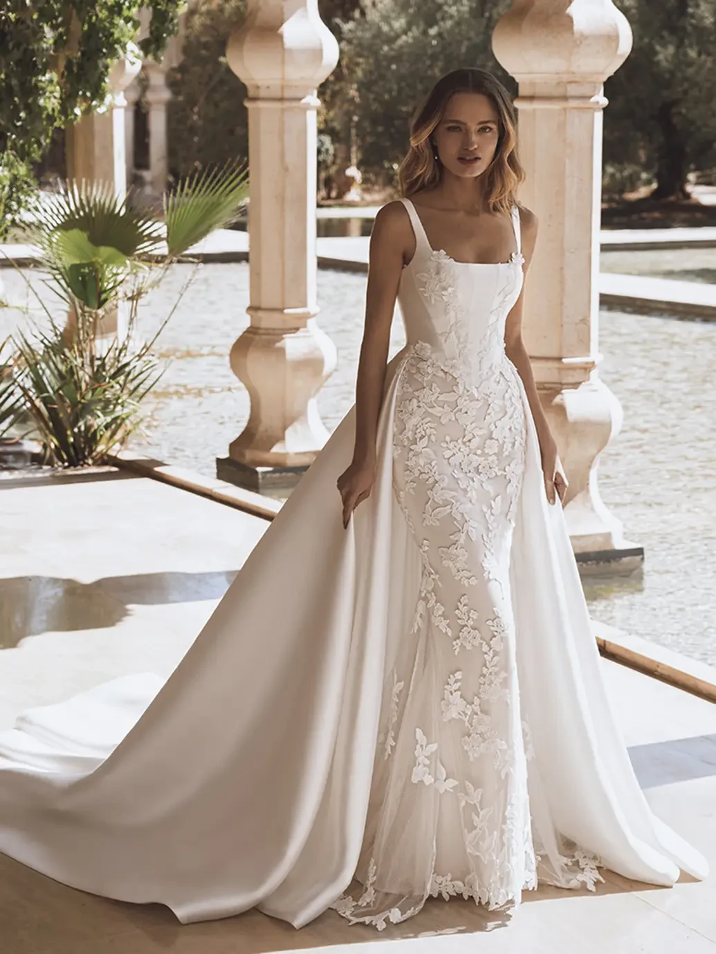 Enzoani Style Vee