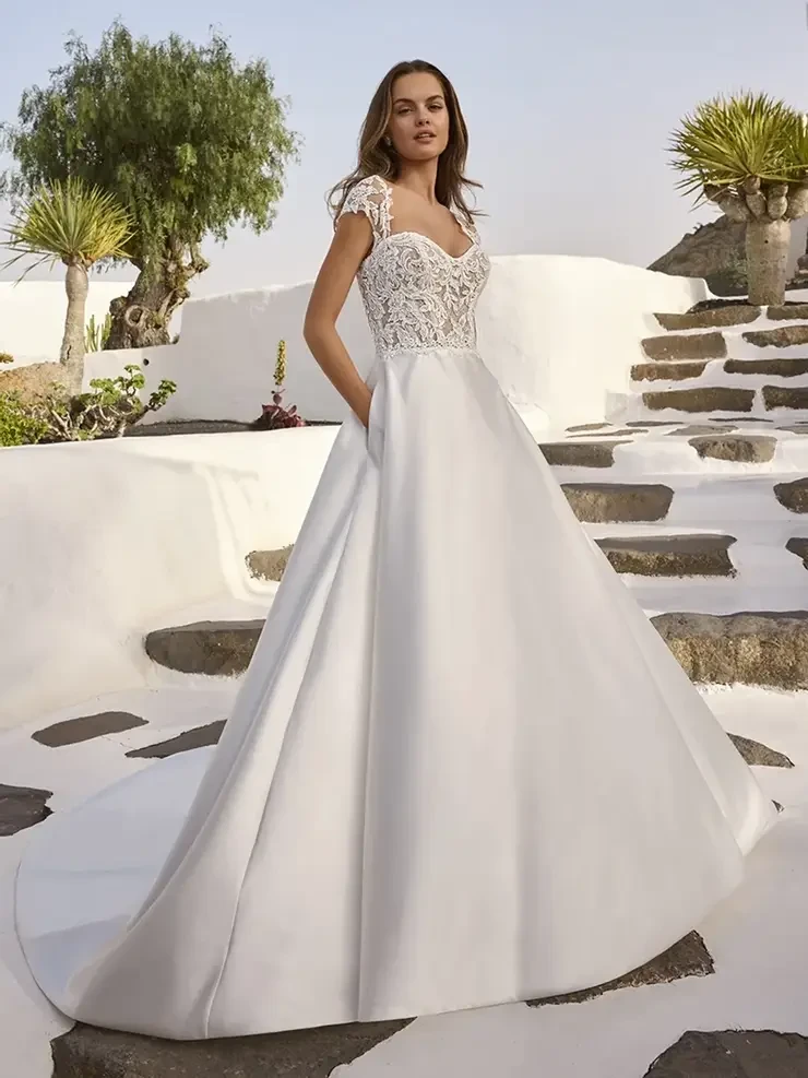 Love by Enzoani Style Everdeen