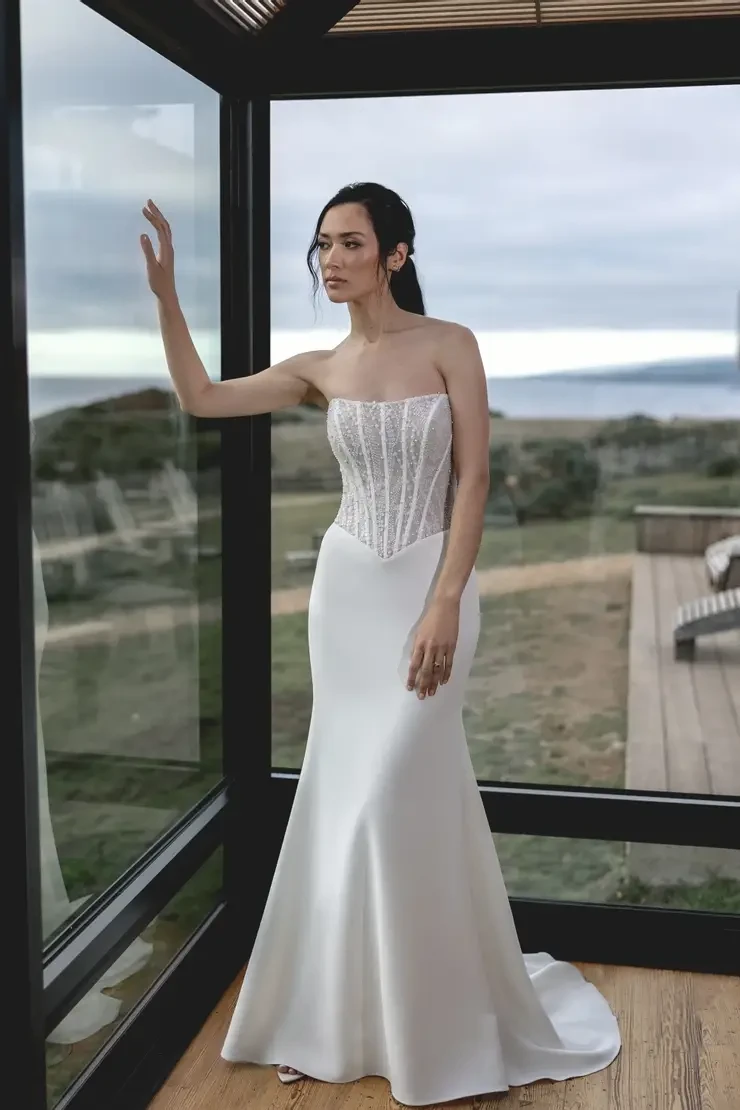 Adore by Justin Alexander Style #11411