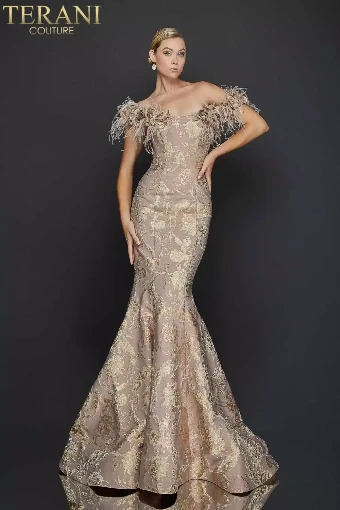 Terani Couture Style #1921E0136 $2 Champagne thumbnail